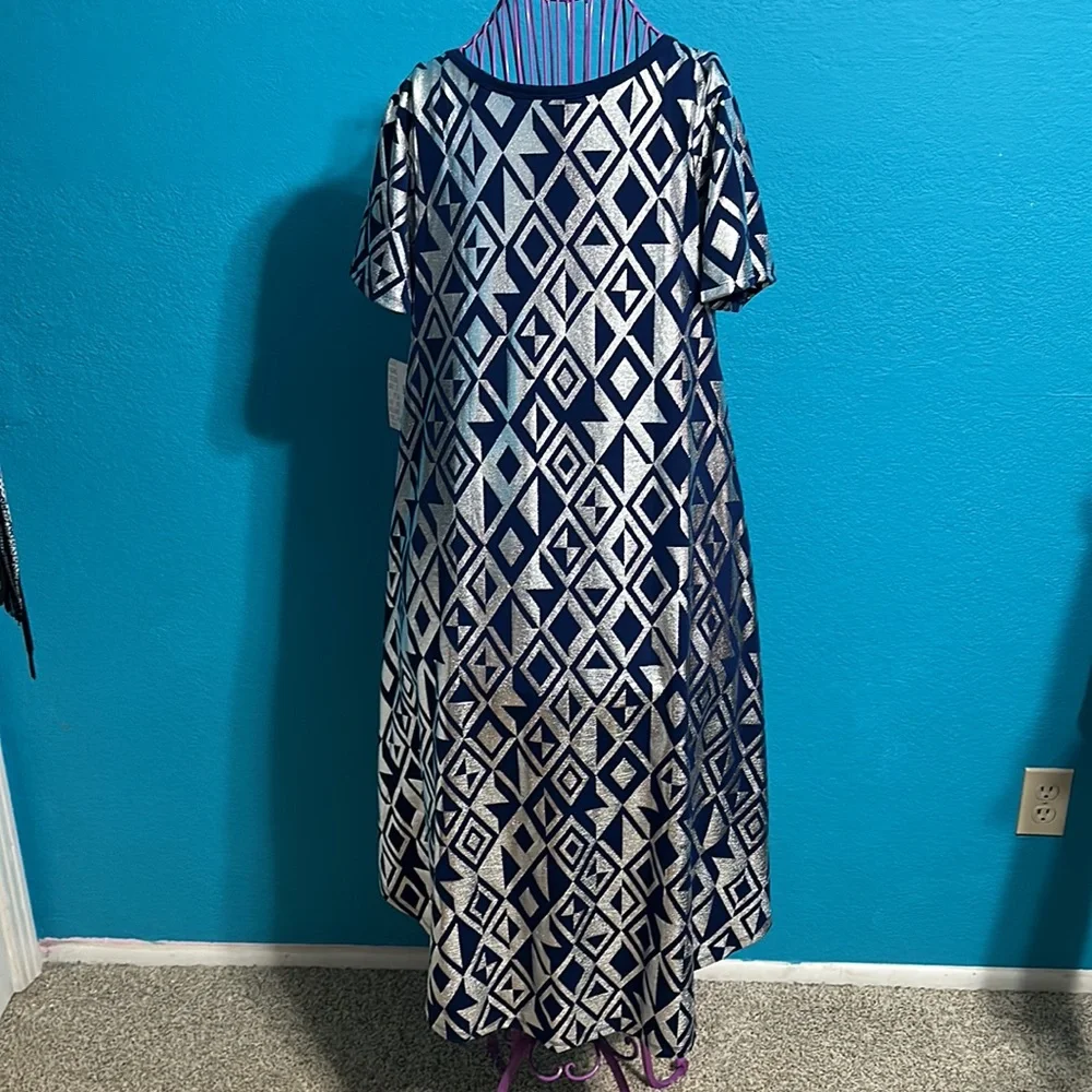 Lularoe Elegant Carly Dress NWT navy and silver. Size M but fits up to XL - Picture 4 of 8